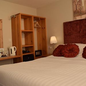 Castle Green Bed And Breakfast
